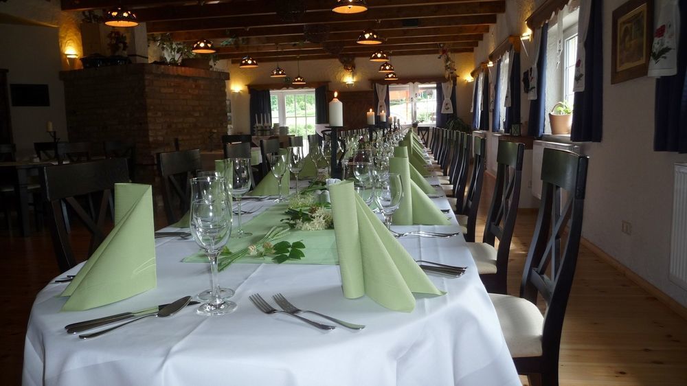 Logis L'Auberge Gutshof Бишофсверда Экстерьер фото